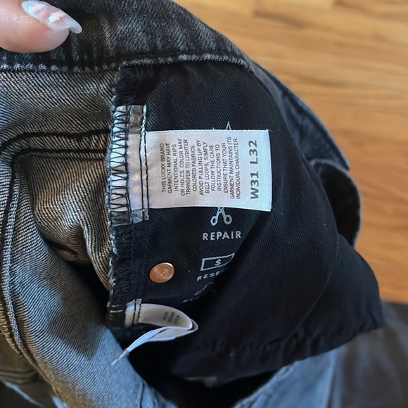 Lucky Men’s Denim - Picture 4 of 5